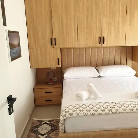 Apartmán Me Qera